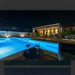 Tomica With Pool *