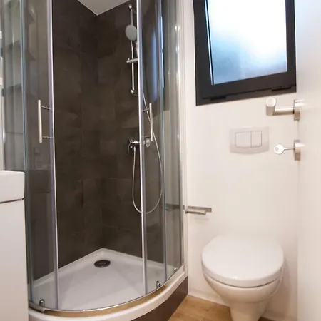 Tomica With Pool 아파트