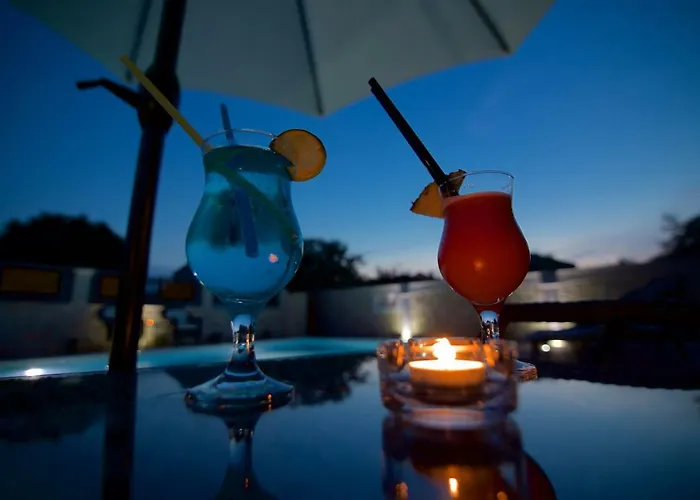 Апартаменты Tomica With Pool *