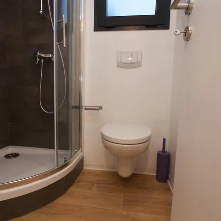 Tomica With Pool Appartamento *