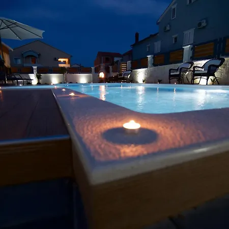 Tomica With Pool Appartamento Biograd Na Moru