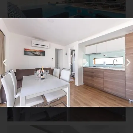 Apartment Tomica With Pool *