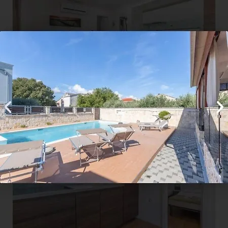 Tomica With Pool Apartment Biograd Na Moru