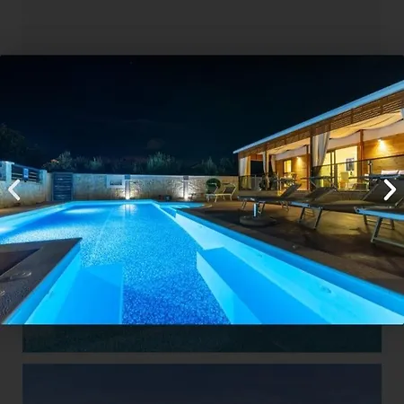 Tomica With Pool Biograd Na Moru